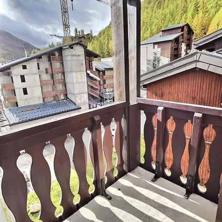 Les Jardins De Val - 2 Pieces Pour 4 Personnes 994 *
